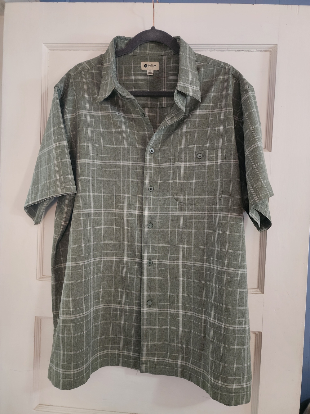 Haggar Men's Short Sleeve Green Plaid Button-Up Shirt